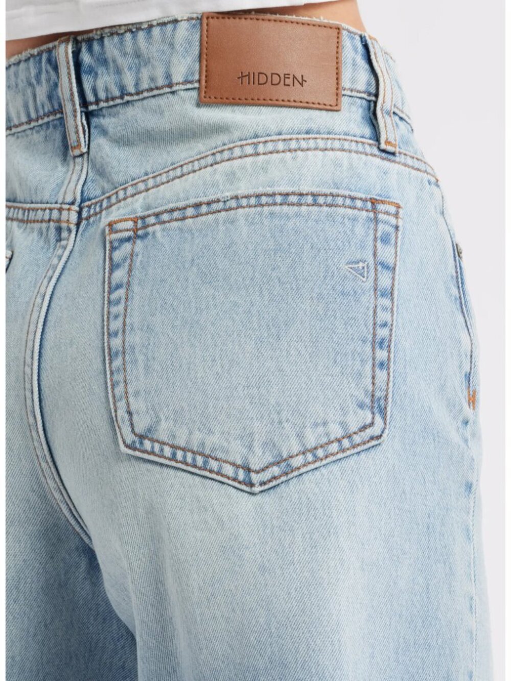 Raw Hem Denim Bermuda Shorts HIDDEN JEANS - Picture 4 of 8